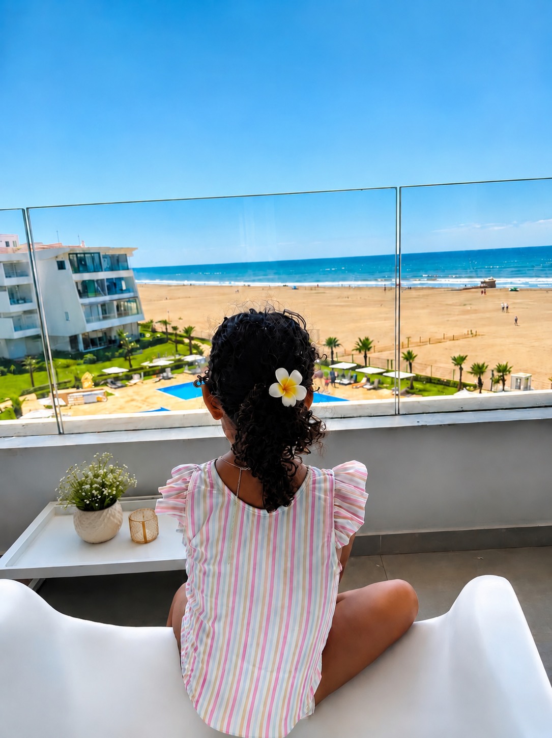Vue sur la mer et la plage depuis la résidence